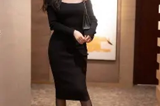 韩国女星Jennie耍大牌事件后《时代》红毯争艳直角肩再成亮点-第1张图片- 韩国女星Jennie耍大牌事件后《时代》红毯争艳直角肩再成亮点-第1张图片-