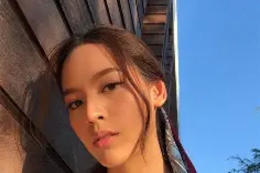 从‘南艺校花’到被封杀：刘露的堕落史与娱乐圈警示