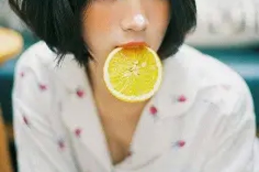 雇演员卖假茶直播助农套路何以得逞