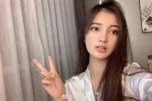 机场暖心举动:王鹤棣的温柔时刻-第1张图片- 机场暖心举动:王鹤棣的温柔时刻-第1张图片-